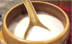 二東黒豆マッコリ壷写真